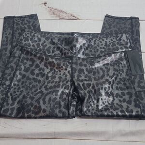 𝅺plus Size LegEnd High Waisted Leopard Shine Metalic Legging with Pockets